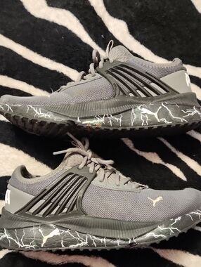 Puma Women's Gray and Black Athletic Sneakers with Lightning-Accent Midsole